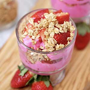 valentine breakfast yogurt cup for moms 