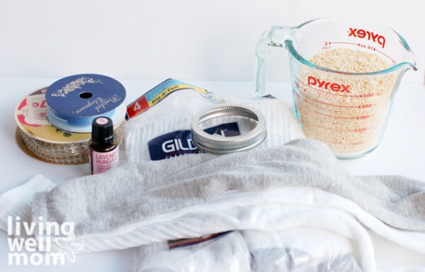 Supplies for a homemade heating pad with rice