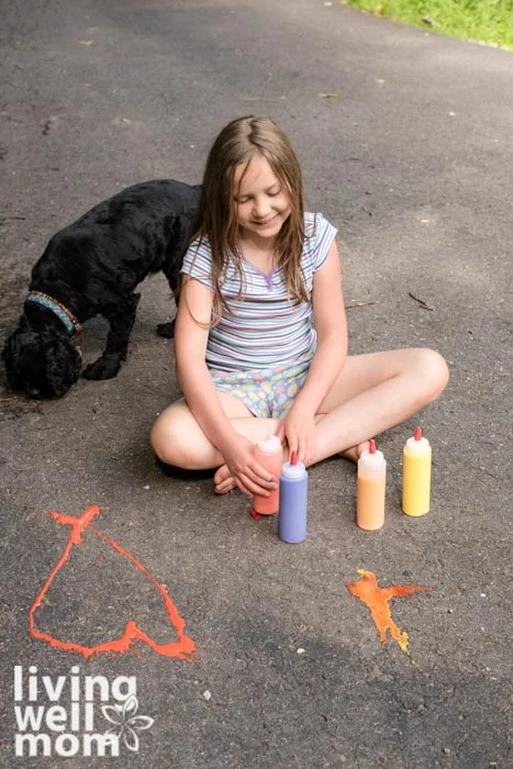 16 Easy Ways to Make DIY Chalk  Diy chalk, Activities for kids, Chalk  activities