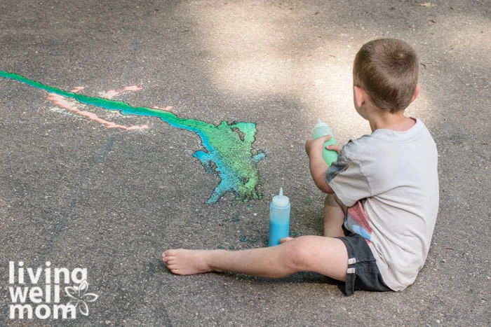 DIY Sidewalk Chalk Paint - Mix 3 Ingredients in 5 Minutes!