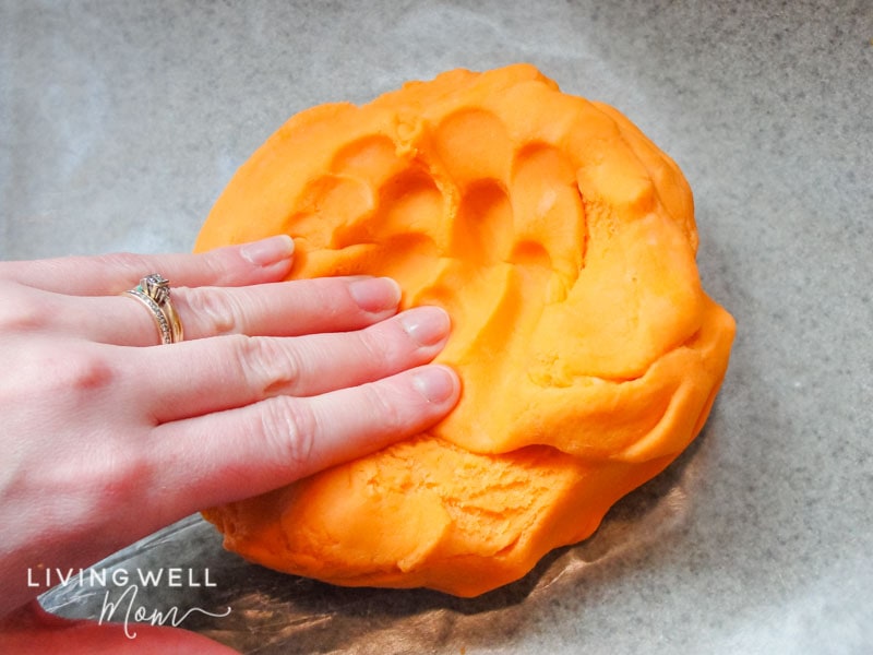 Sturdy and Smooth Playdough Recipe - Buggy and Buddy