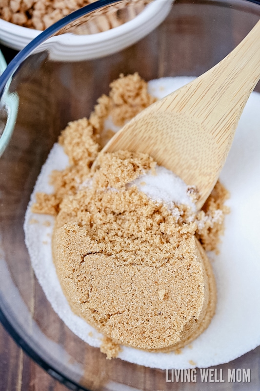 brown and white sugar in a bowl 