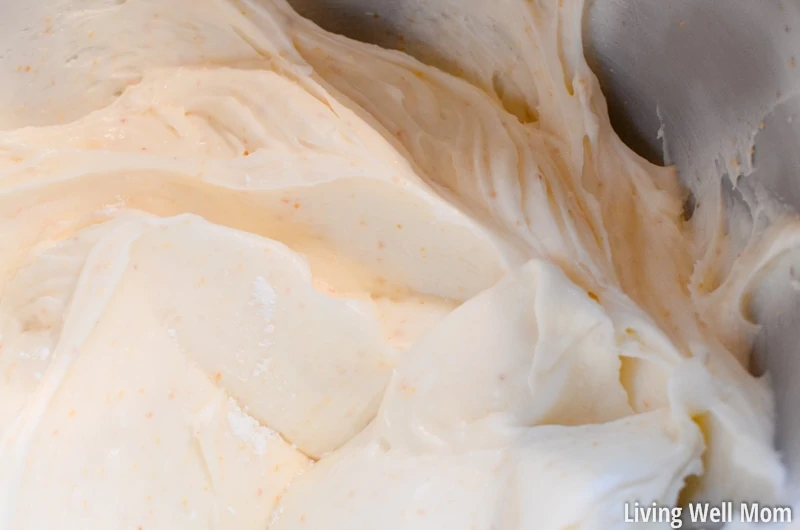 fluffy cream cheese frosting