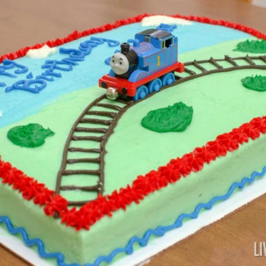 a Thomas the Tank Engine birthday cake