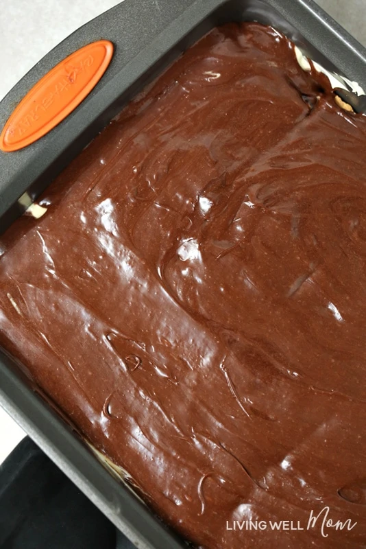 chocolate frosting for eclair cake