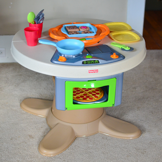 Details about   Fisher price fun with food servin surprises kitchen table stove top oven cover 