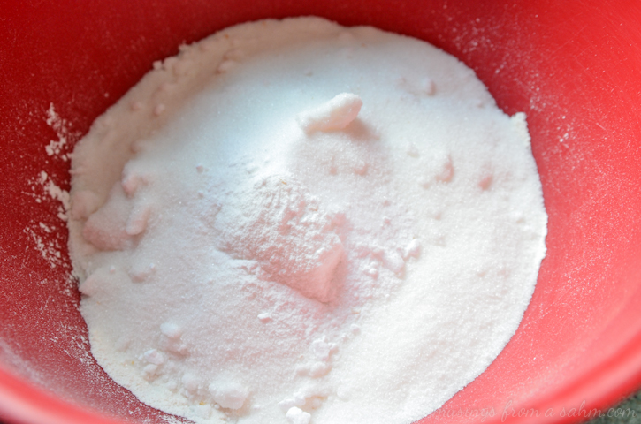 flour sugar bowl