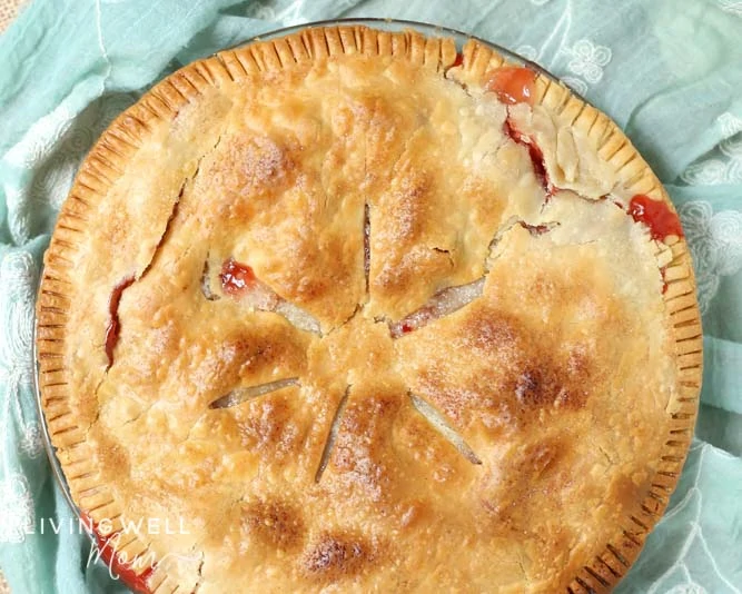 fresh baked strawberry rhubarb pie without tapioca
