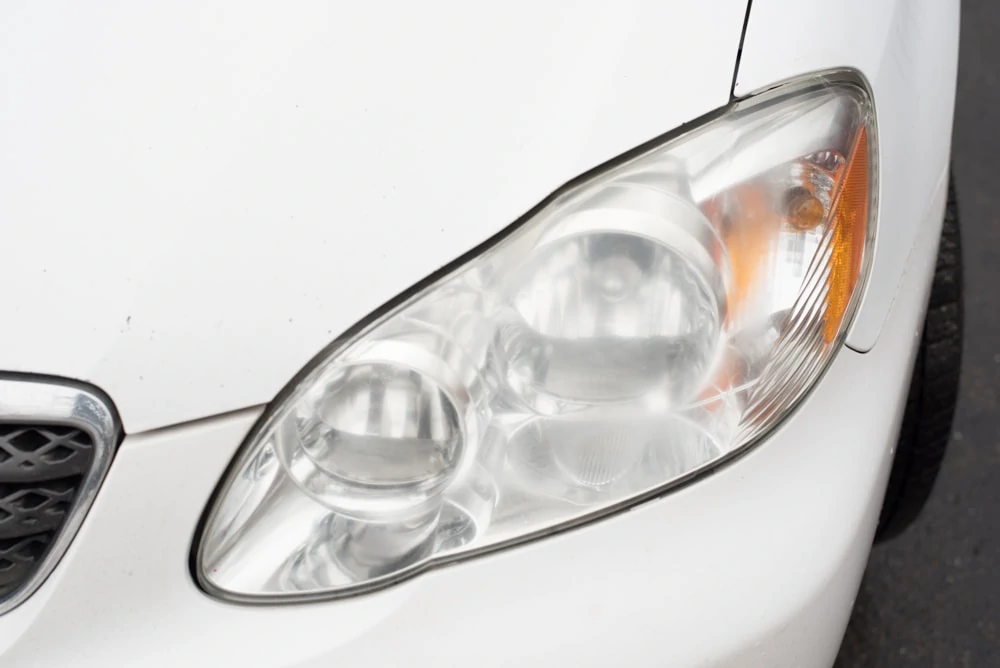 How to Clean Headlights with a Common Household Item You Already Have #Lifehacks