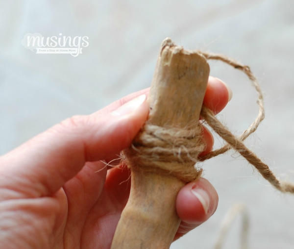 DIY Burlap Photo Frame - beautiful decoration for any home, plus a great homemade gift idea