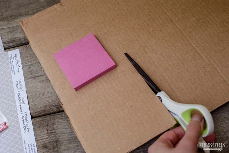 This Magnetic Post-it Notes Holder is a fun, easy-to-make craft that can be personalized with your favorite colors, room decor, style, or occasion. Plus it's a great homemade gift!