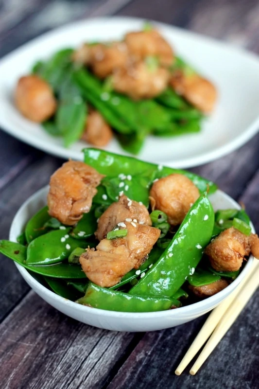 Easy Ginger Chicken and Snow Peas Recipe - Living Well Mom