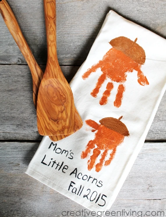 Kids Craft Ideas for Fall - make handprint acorn kitchen towels!