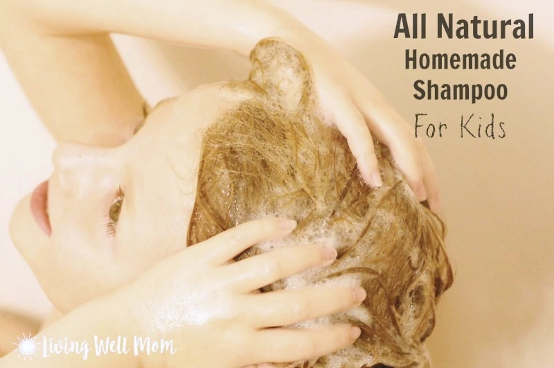 shampooing child\'s hair with suds