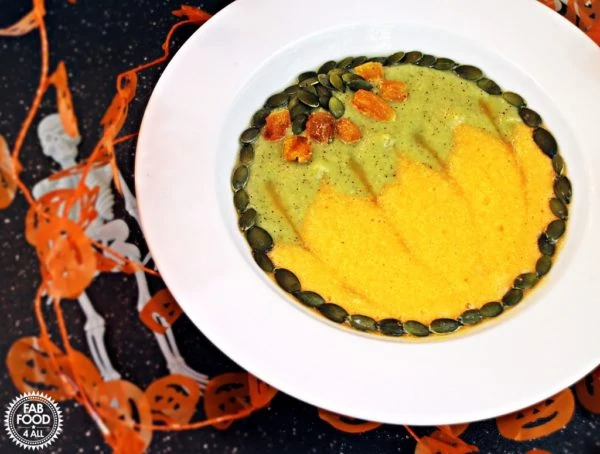 halloween pumpkin smoothie bowl 