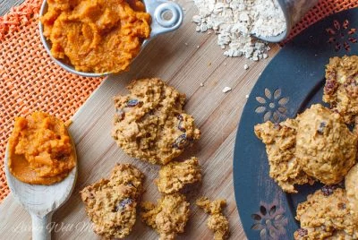 Trade in some of that sugar for a few healthier options this Halloween. Here’s a list of 25+ Healthy Halloween Treats for kids that are both kid and mom-approved.