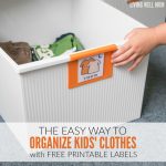 Even small children can keep their clothes neat with this simple organizing kids! Plus free printable labels...