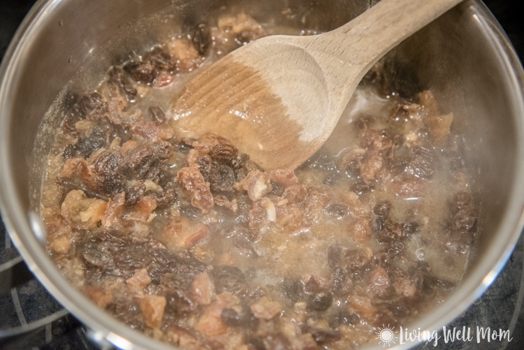 Old Fashioned Raisin Date Bars made Paleo style! This remade family favorite classic recipe is oh-so-good with a chewy date center and coconut flake almond flour crust and topping. You’ll never guess it’s grain free, dairy free, and refined sugar free!