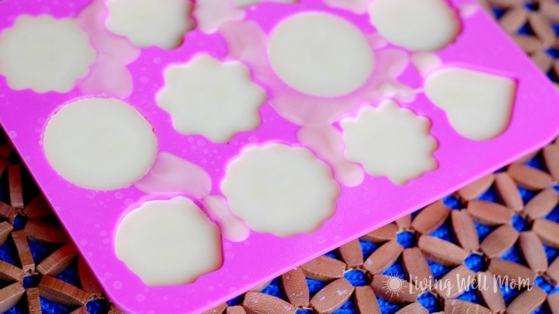 Tired of dealing with dry skin? Try this easy recipe for homemade coconut oil lotion bars. With just 3 all-natural ingredients, it will moisturize even the driest of skin! Plus it’s gentle and safe for babies and small children too. 