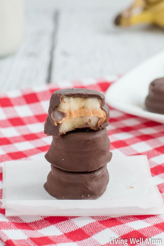 With chocolate, peanut butter, and banana, tasty Chunky Monkey Bites are a hit with kids. They're a perfect less-processed treat for a special treat or even an after-school snack. This recipe is gluten-free too!