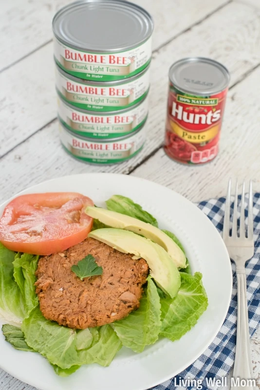 Looking for a quick, healthy dinner after a busy day? These Easy Tuna Patties have just a few simple ingredients and are so tasty, even kids love them! Plus, they're cleaning-eating (gluten-free, dairy-free, grain-free, Paleo-friendly) so you can feel good about feeding your family!