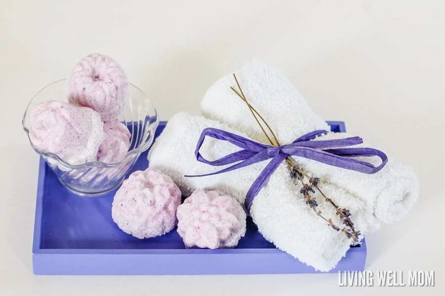 homemade bath bombs as essential oil gifts 