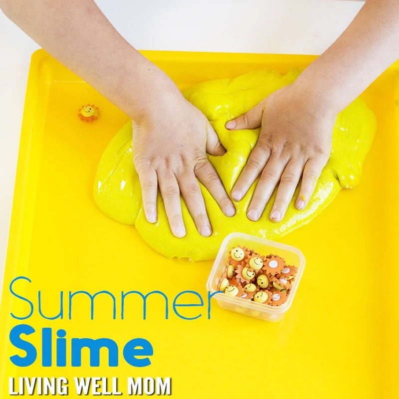 With just a few ingredients (no borax!), this super stretchy Homemade Summer Slime takes less than 5 minutes to make and will keep kids occupied for hours! Get the easy step-by-step photo directions here:
