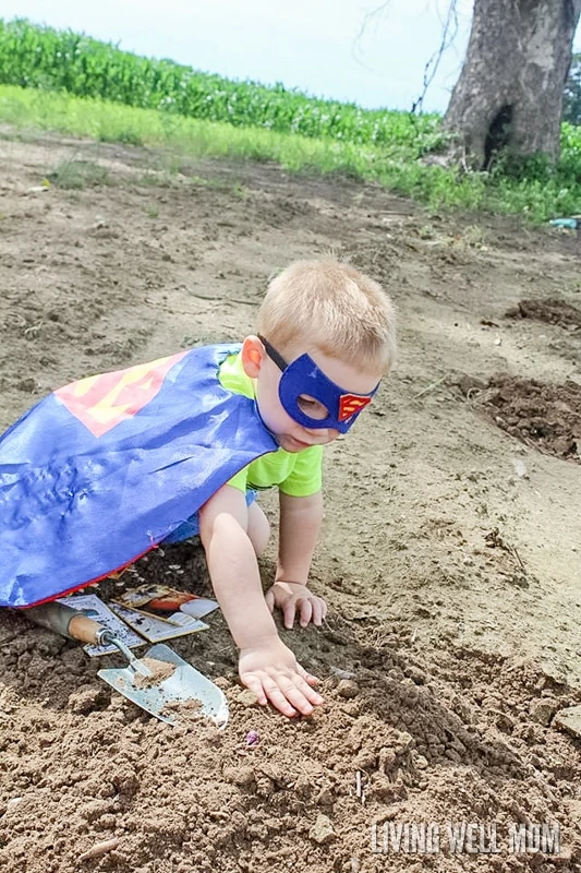 Thinking about getting your little ones involved with the garden? Here’s why pumpkins are a great starter plant for kids and how to grow them!