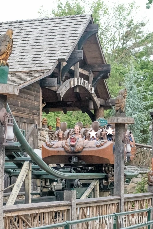 Need a family place to visit where you can REALLY get your money’s worth? Canobie Lake Park in Salem, New Hampshire is the place to go for ultimate fun for the ENTIRE family! Here’s one family’s review of this amusement park: