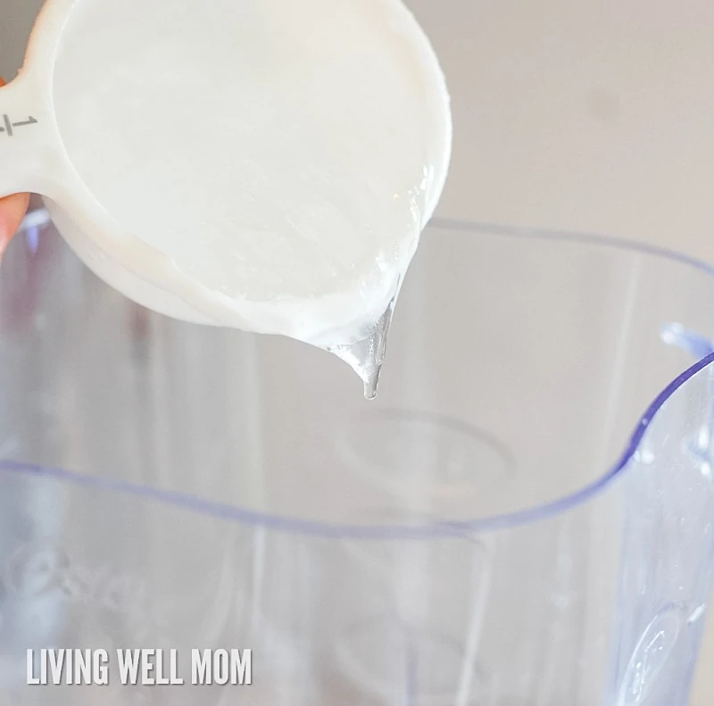 aloe vera being scooped into blender