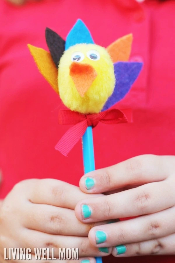 Turkey Pencils Craft for Kids - Kids will love crafting their own turkey pencils for Thanksgiving with this easy craft and when they&rsquo;re finished, everyone can write what they are thankful for!