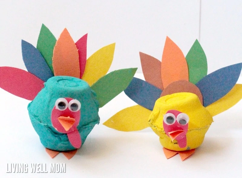 These adorable egg carton turkeys will be the delight of any kid creator. Reuse old egg cartons with this easy Thanksgiving craft!