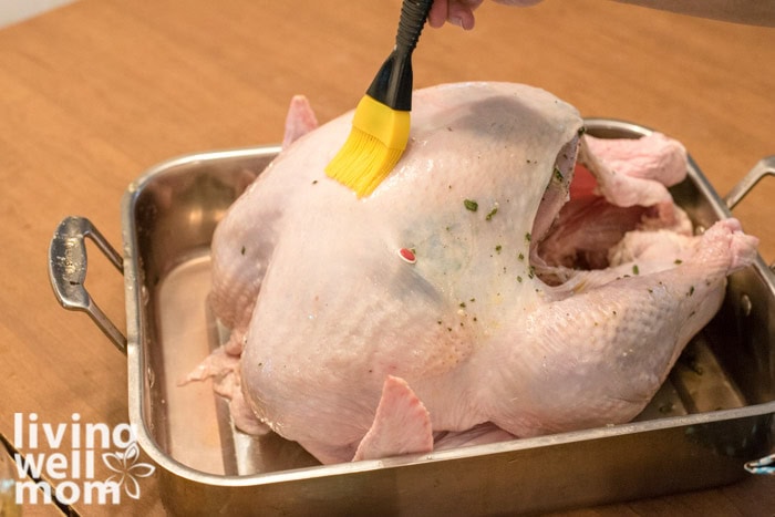 coating a raw turkey