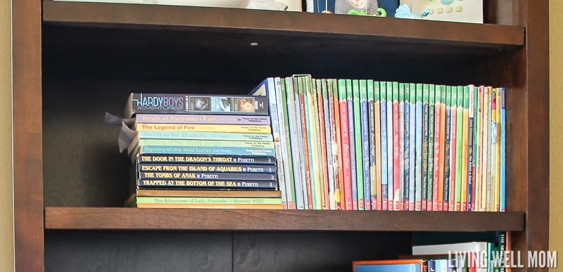 Two simple ideas for how to organize kids’ books the inexpensive effective way!