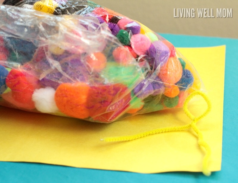 Need a simple activity for your kids? This fun Pom Pom Mittens craft is perfect for long winter days and easy enough for preschoolers!