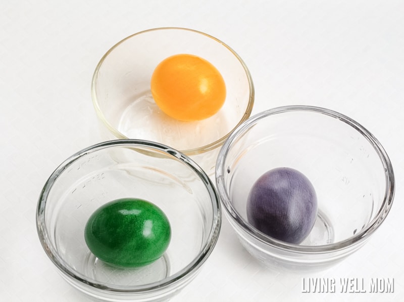 Transform your kitchen into a science lab with these colorful dyed rubber eggs! Make these as a fun twist on dyed Easter eggs or a science experiment. Either way, you won’t believe how easy it is!