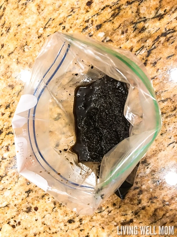coffee grounds in ziploc bag with expired medication in it to safely dispose