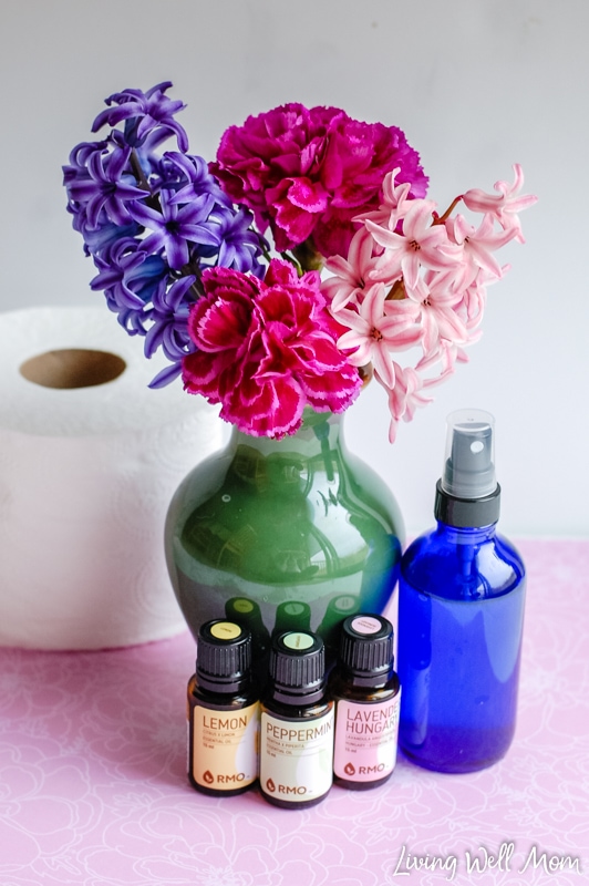"Homemade “Before-You-Go” spray - this 3-ingredient spray uses essential oils to naturally deodorize your bathroom before and after you “go”! "