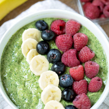 With a hint of matcha green tea, this satisfying Matcha Green Tea Smoothie Bowl is both good for you and delicious! It's packed with spinach, avocado, chia seeds, and more and can be made with or without your favorite protein powder. Plus the matcha green tea powder will give you a nice natural energy boost. This recipe is grain-free, gluten-free, dairy-free, and Paleo.