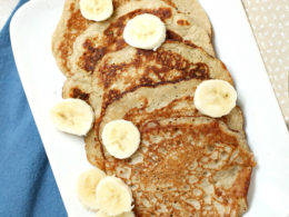 2-Ingredient Banana Egg Pancakes (That Kids Actually Like)