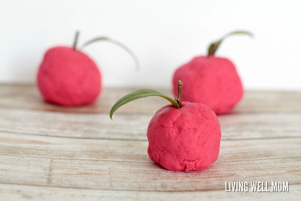 Looking for something a little different from play-doh? Check out this simple recipe for play clay and easy instructions for how to make clay apples. Kids of all ages will enjoy this fun activity!