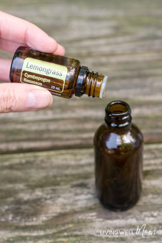 Homemade Essential Oil Mosquito Repellent Spray + Roller Blend