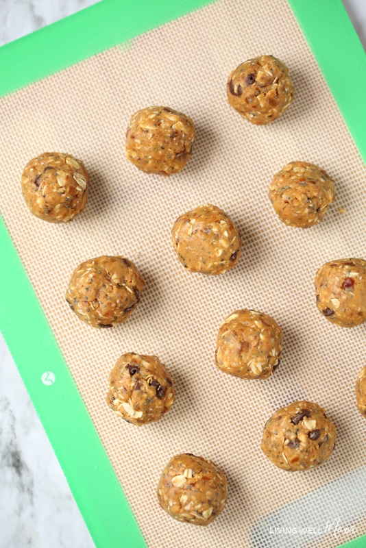 Peanut Butter Date Energy Balls {GlutenFree, DairyFree}