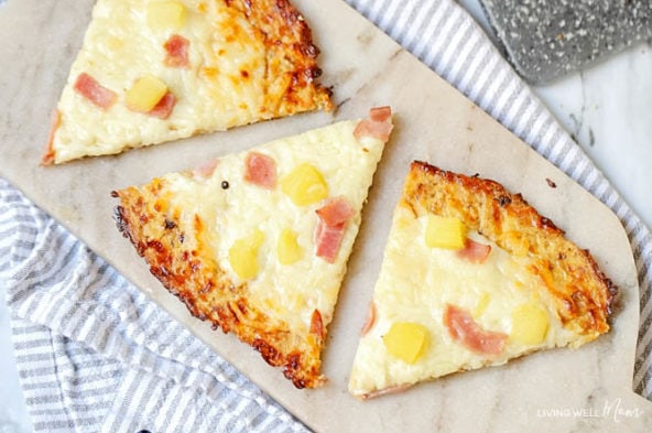 Hawaiian cauliflower pizza crust recipe, cauliflower pizza recipe, paleo cauliflower pizza, how to make cauliflower pizza crust
