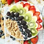 granola fruit and yogurt bowl