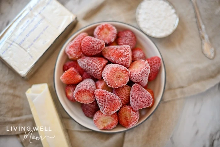 frozen strawberries butter cream cheese for keto fat bombs