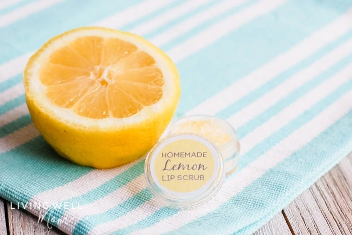 homemade lemon sugar lip scrub