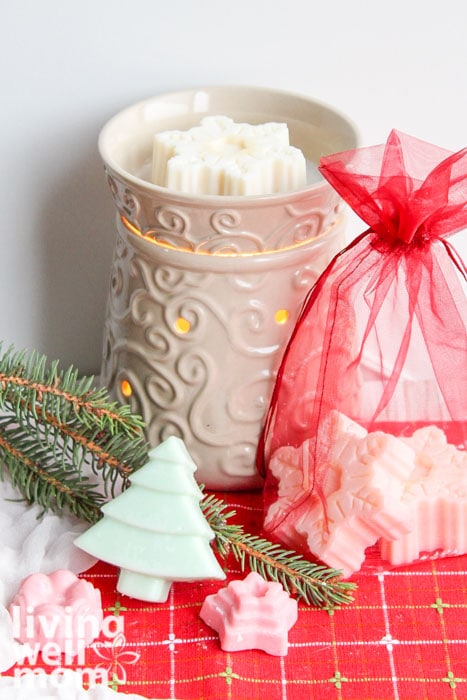 DIY christmas scented wax melts in a warmer