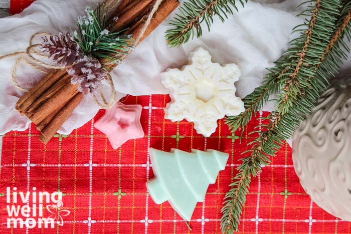 pretty festive Christmas wax melts