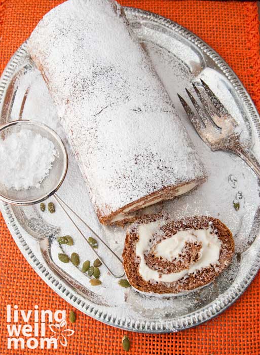 baked pumpkin log dessert